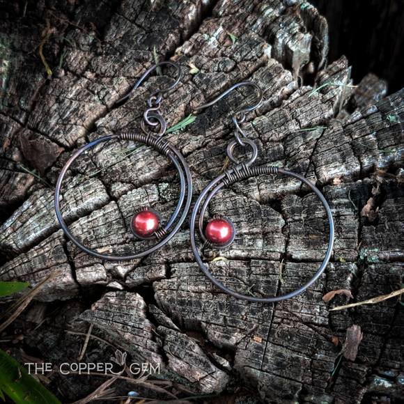 SOLD💍Minimalist Freshwater Pearl Wirewrapped hoops - Picture 11 of 13